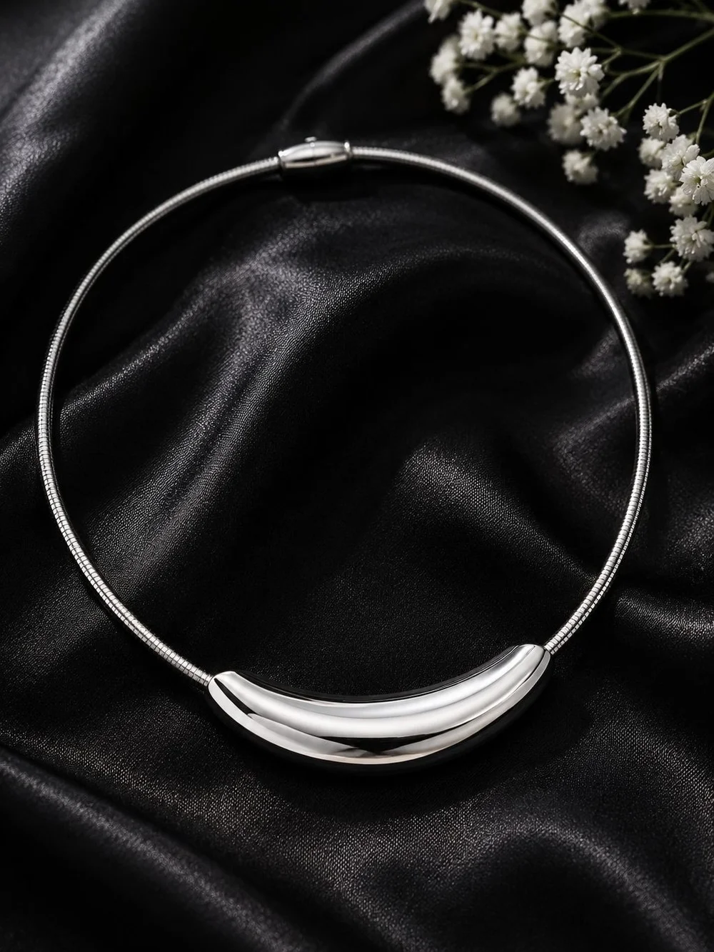 Polished Silver Curved Collar Necklace